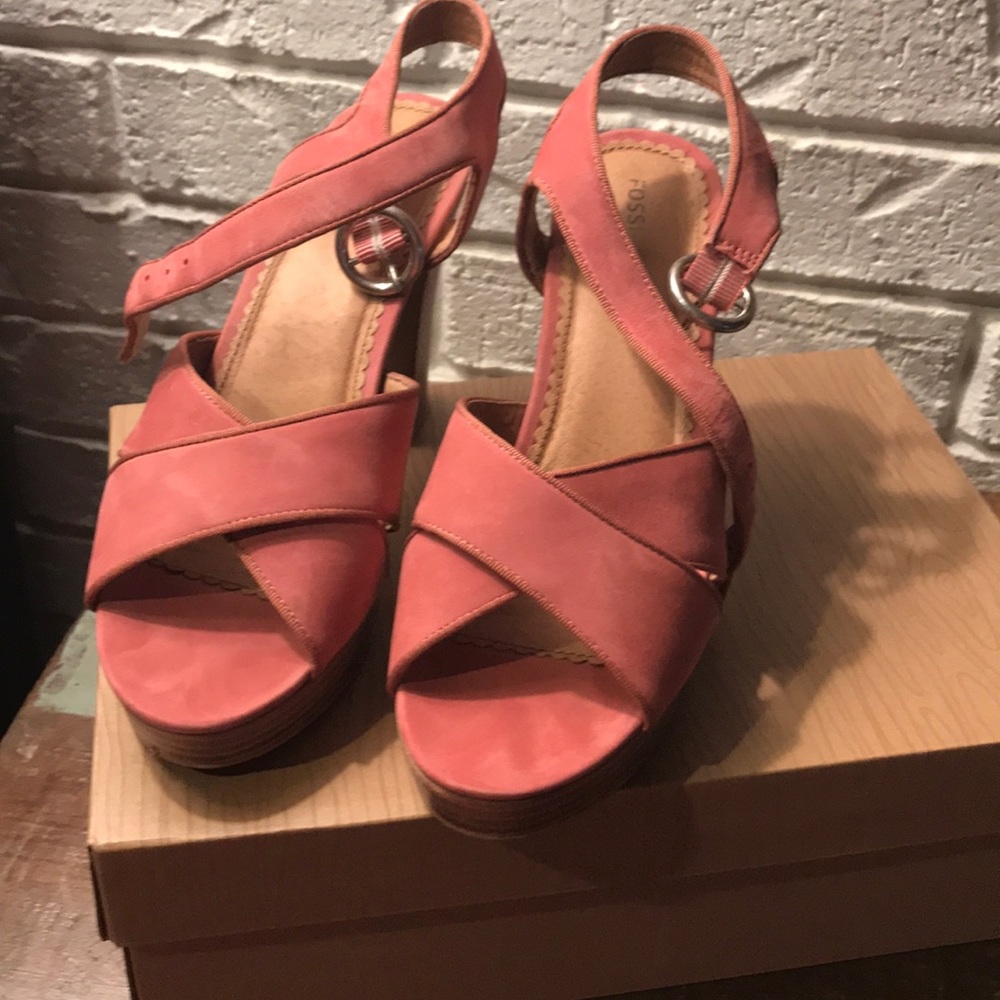 Fossil coral suede heels